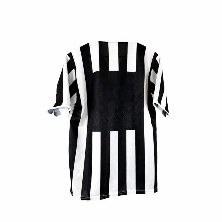 Maillot rétro Juventus domicile 1995-1996, vue de dos
